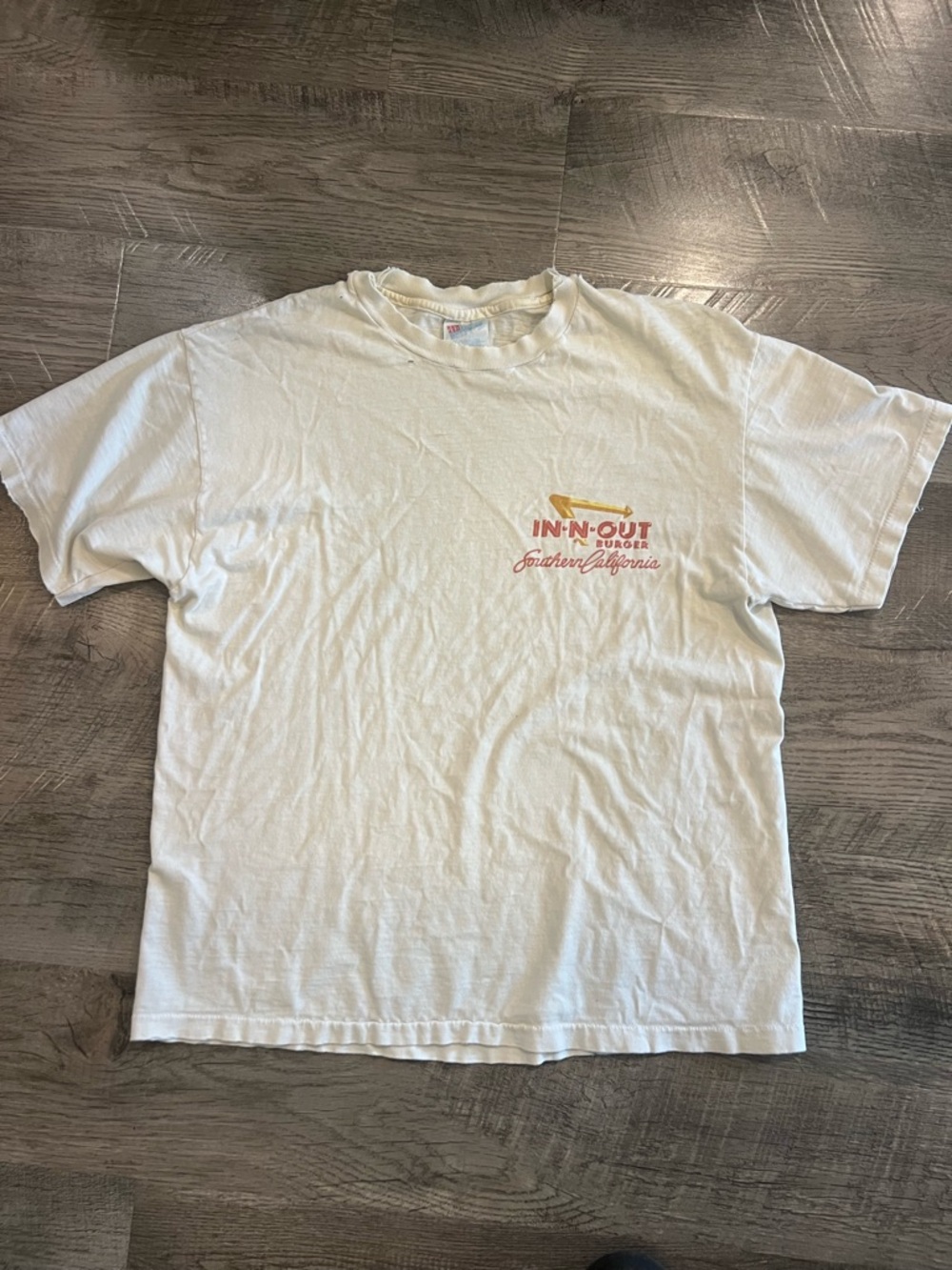 Super Vintage In-N-Out Burger White Short Sleeve Tee… 80’s & 90’s